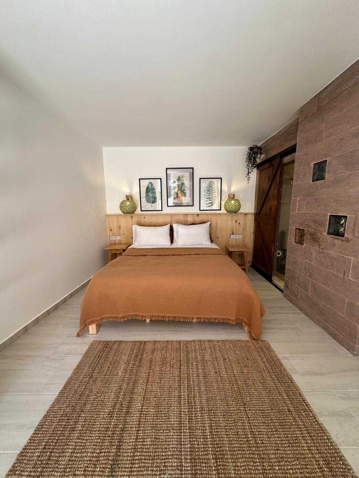 Hotel Monk Island Smirne Esterno foto