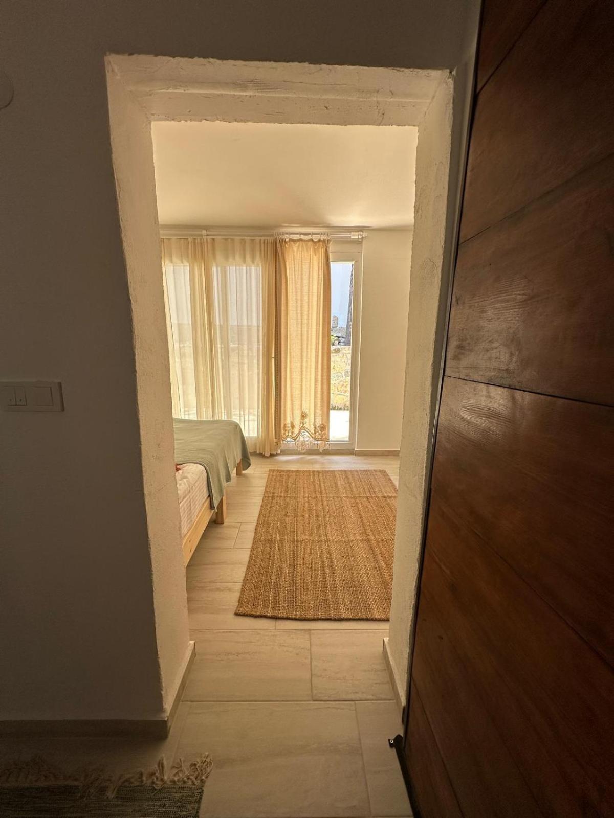 Hotel Monk Island Smirne Esterno foto