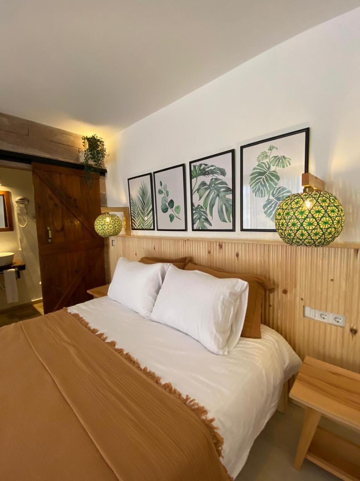 Hotel Monk Island Smirne Esterno foto