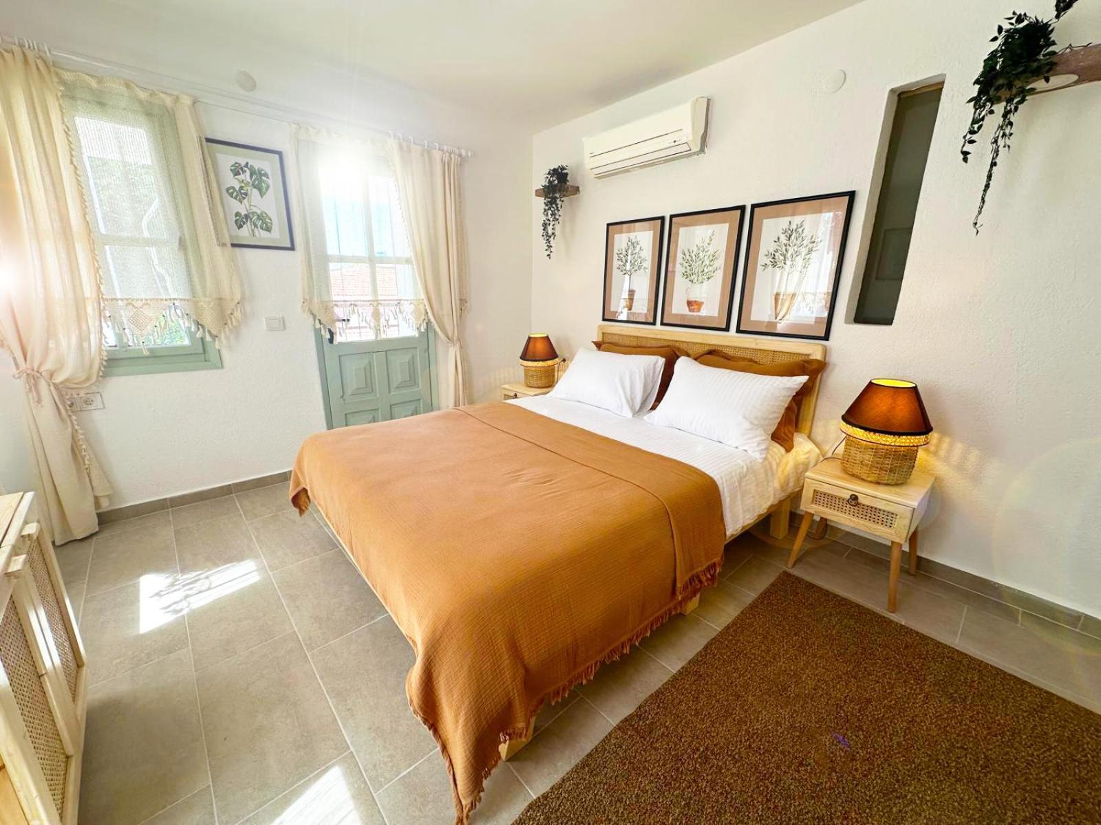 Hotel Monk Island Smirne Esterno foto